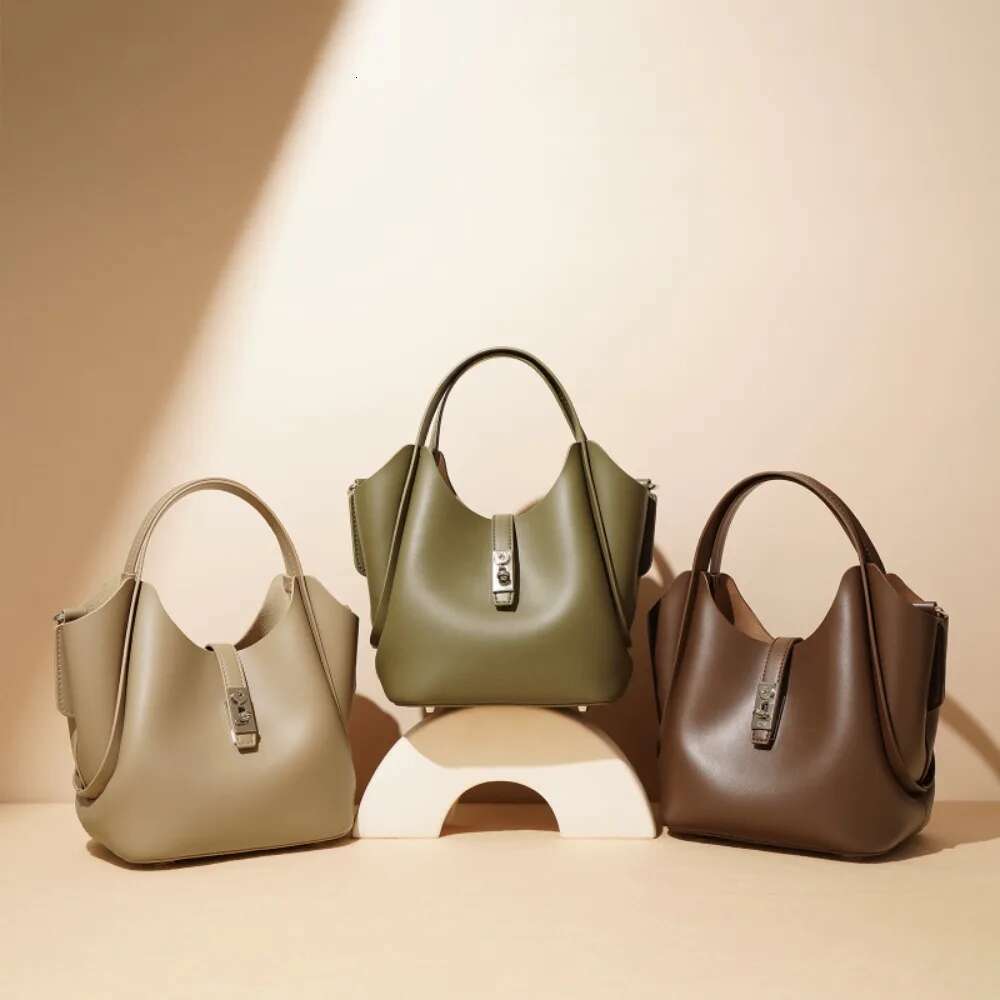2025 New Moda Composite Bag Minority Handbags All-Match Latch Drawstring Shoulder Commuter Simple Casual Messenger Bags