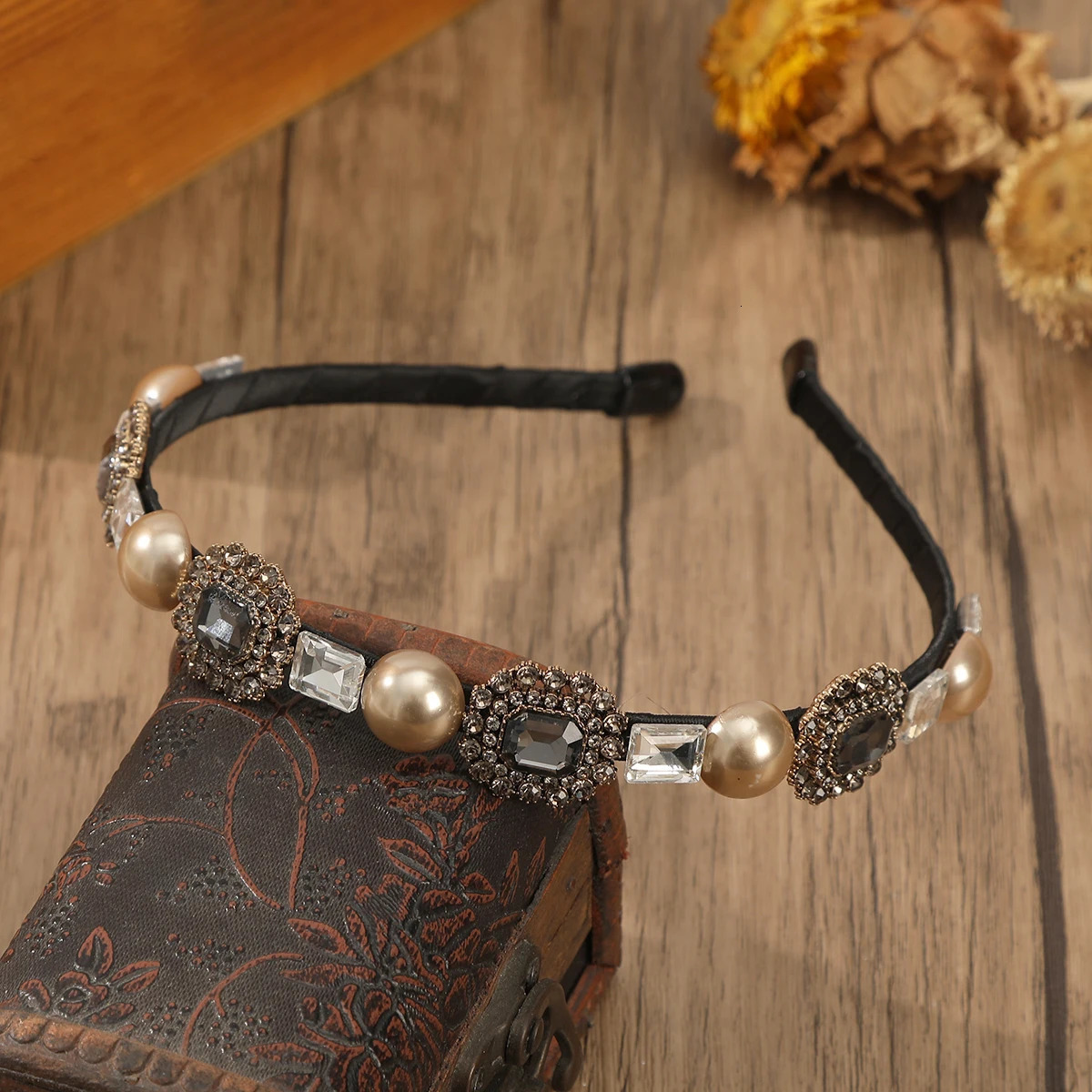 AWAYTR Retro Brown Rhinestone Hair Band Women Crystal Bezel Girls Hair Hoop Thin Edge Headband Hair Accessories Hairband 250509