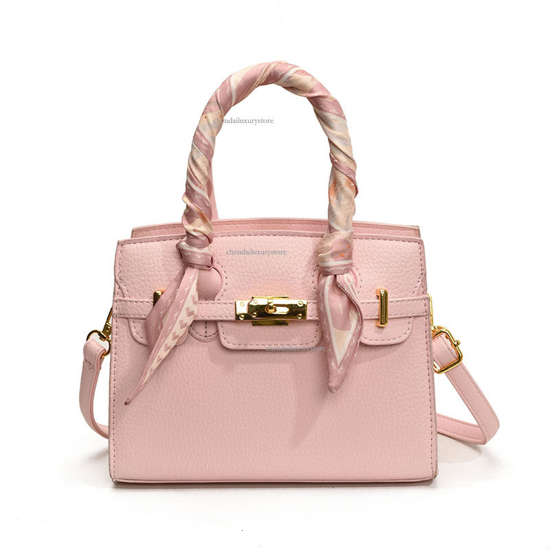 Fashionable Women's Handbag With Free Shipping Designer Bag, Trendy High-end Metal Single Shoulder Diagonal Cross Bag Fresh And Casual Small Squa