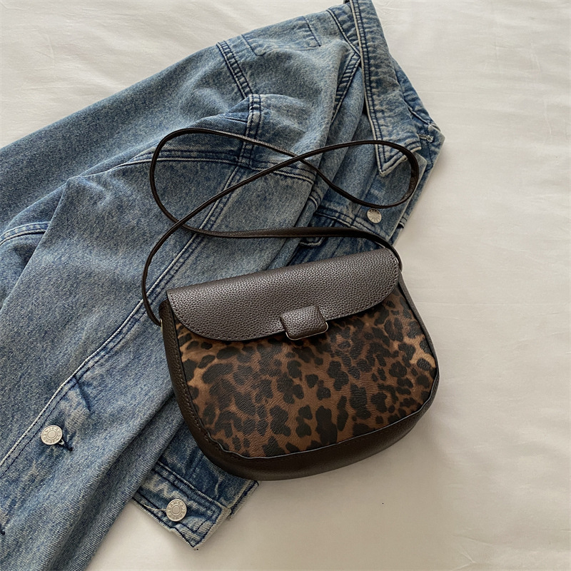Free Delivery Designer Bag Internet Celebrity Fashion Leopard Print Single Shoulder Crossbody 2025 Winter New Versatile Ins Niche Design Stylish Saddl