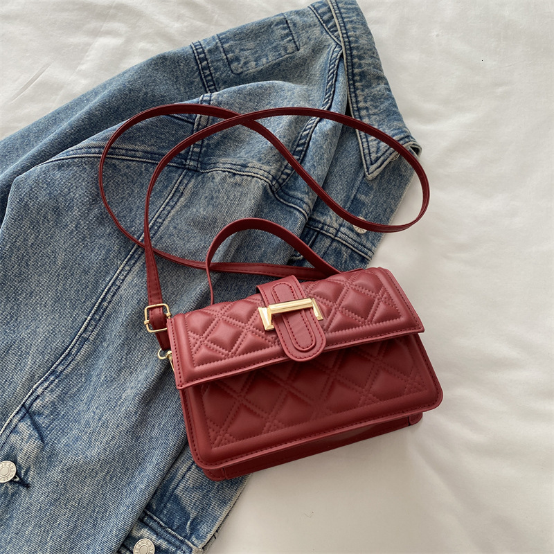 Free Delivery Designer Bag 2025 Autumn/winter Fashionable Texture Single Shoulder Diagonal Cross For Women Popular Small Square Bag This Year Luxury B