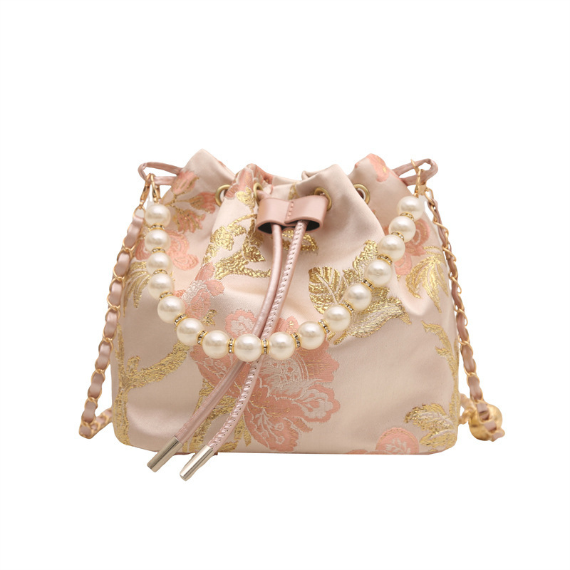 Chinese national bucket 2025 summer new designer embroidery antique versatile high-end style handbag Hanfu accessories crossbody bag