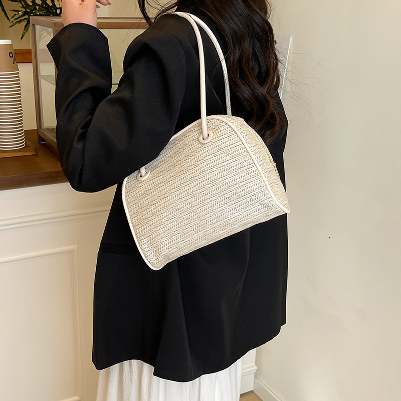 New Large Capacity Straw Woven Women's Handbag Designer 2025 New Fashion Style Shouldered High end Sensory Communication Underarm Bag Casual