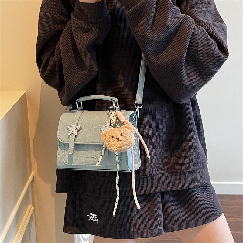 Fashionable sophisticated college handbag for women 2025 new style fashionable and simple commuting shoulder crossbody bag