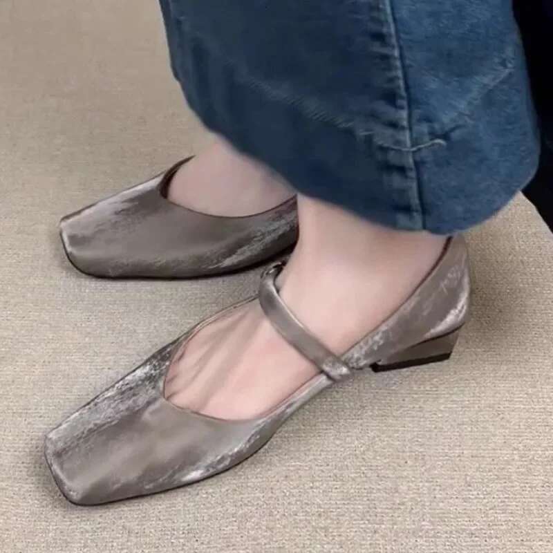 2025 Low Summer New Square Head Shallow Mouth Suede Metal Buckle Soft Sole Anti-slip Wear-resistant Heel Shoes