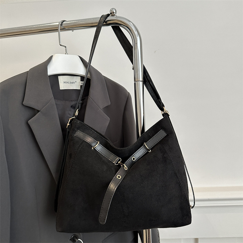 Free Delivery Designer Bag Korean High End Large Capacity Tote Autumn And Winter New Multifunctional Single Shoulder Diagonal Cross Commuting Backpack