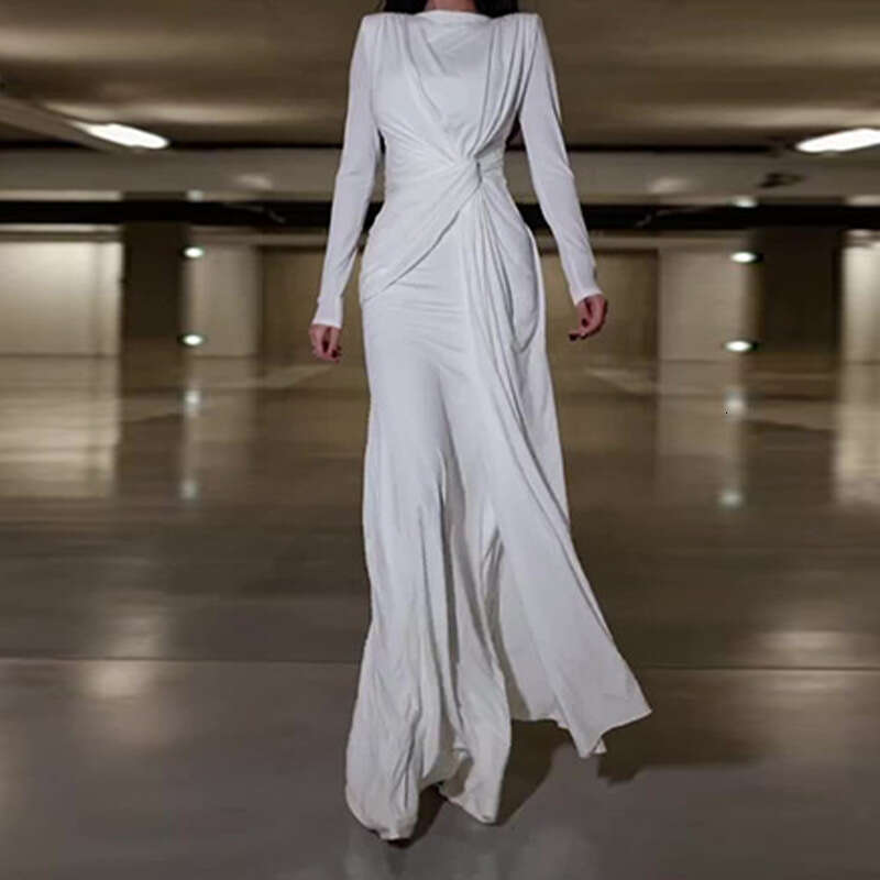 2023 autumn new round neck pleated design slim fit high waist, hip hugging long sleeved dress