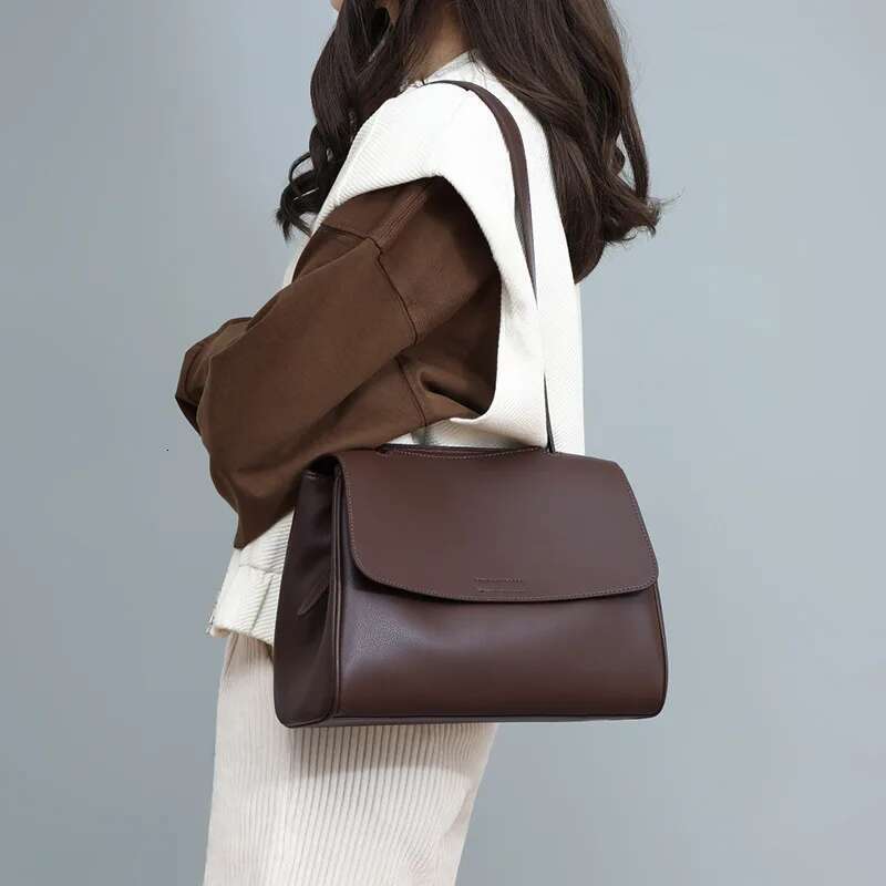 Fashionable New Women's Cowhide Crossbody Bag, High-End Multifunctional Handbag, Popular Large Capacity Leather Handbag