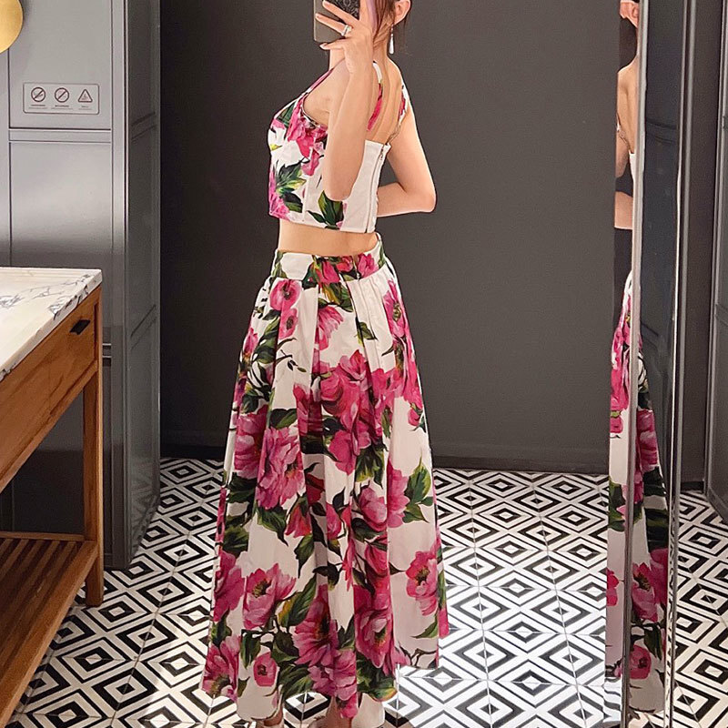 Women's Flower Printed Cotton Two-Piece Set Designer New Fashion Square Neck Crop Vest Elegant High Waist Pleated Midi Skirts High-Quality Beach 