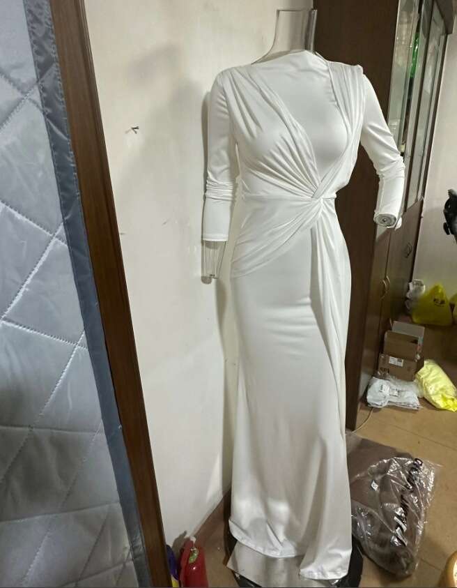 2023 autumn new round neck pleated design slim fit high waist, hip hugging long sleeved dress