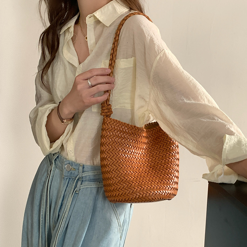 2025S designer top layer cowhide hand woven new light fake style shoulder bucket women genuine leather crossbody bag