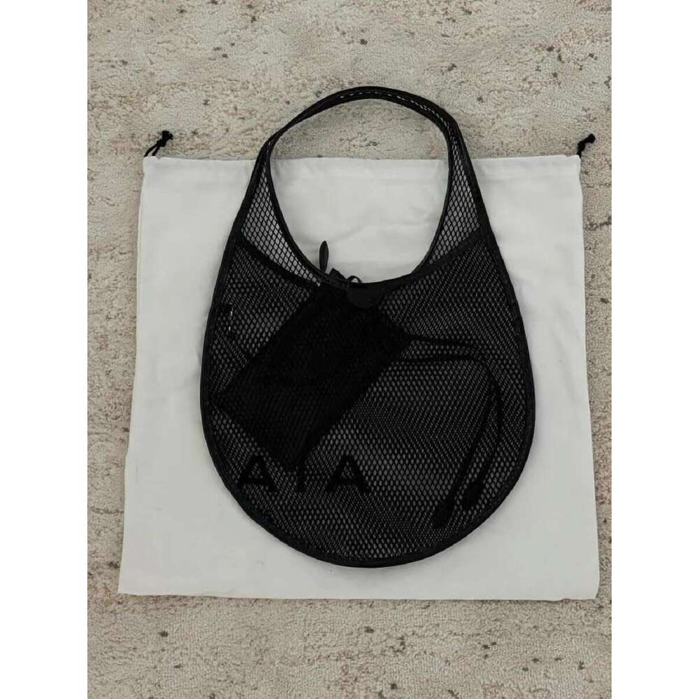 New Product Internet Celebrity Same Style Fashion Versatile Dark Hollow Out Lacquer Leather Design Commuter Mesh Single Shoulder Tote Bag