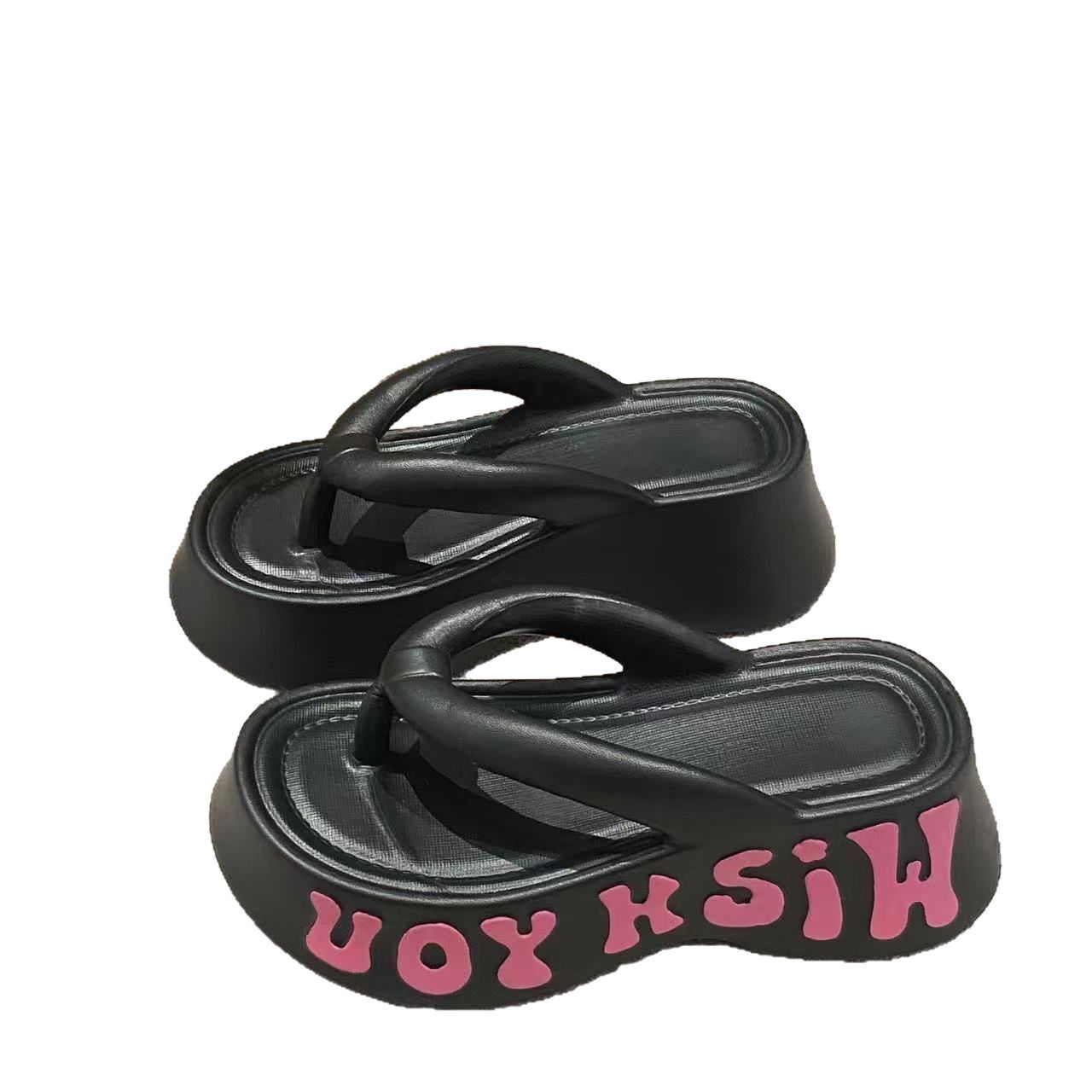 free shipping designer Slippers new summer breathable and comfortable sandals Casual black white Flip Flops for woman
