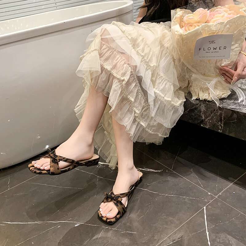 2025 Summer Thick Low Heel Women Slippers Casual Butterfly-knot Square Toe Slides Ladies Dress Street Style Sandalias