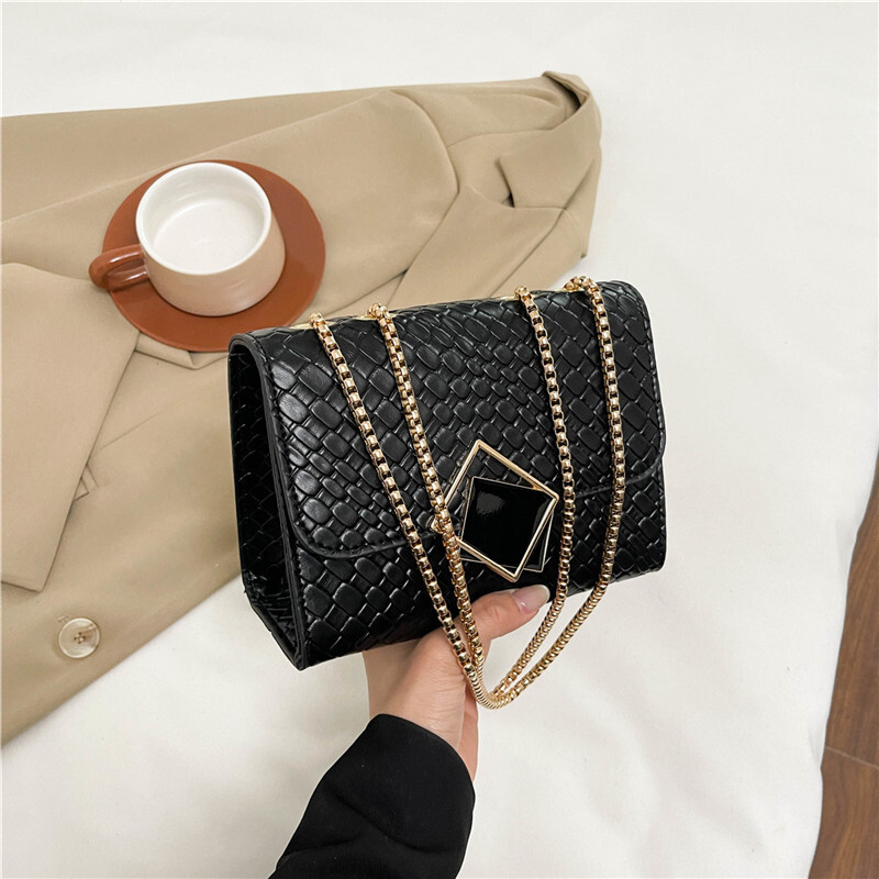 Fashion Women's 2025 New Melon Luxury Bag Seed Pattern Buckle Chain Small Square Casual New Free Delivery Designer Bag Mobile Phone Bag With High