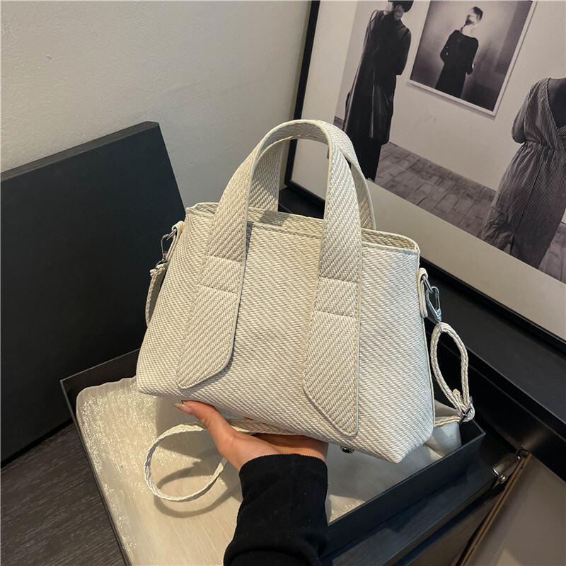 Ladies' New Free Delivery Designer Bag Handbag 2025 Spring New Luxury Bag Trend Large Capacity Women's Fashionable Striped Patchwork Tote Ba