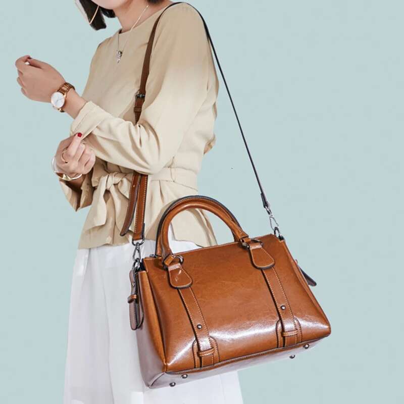 Genuine Leather Women Shoulder Cross Body Handbag Top Handle Casual Designer Female Oil Wax Cowhide Messenger Tote Bag