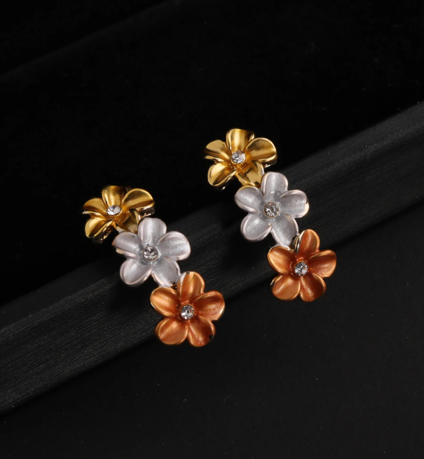 Hawaiian Tri Color Plumeria Floral Drop Earrings Cluster Flower Studs Bohemia Polynesian Tonga Chuuk Island Jewelry 250515