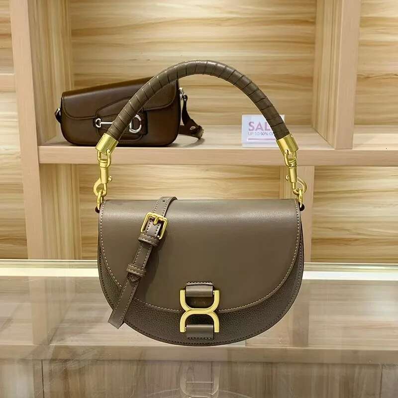 New Saddle Flip Hand Crossbody Small 2025 High-Quality Light Shell Bag Women