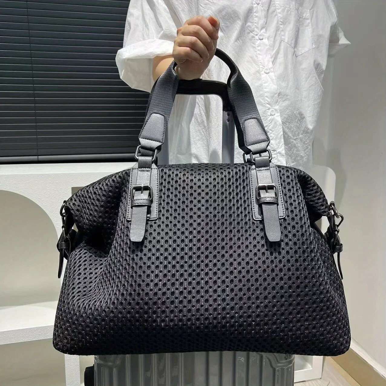 Women's Travel Simple Leisure Vacation Large Waterproof Nylon Mesh Shoulder Messenger Bag