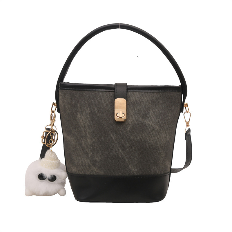 Free Delivery Designer Bag Fashion Hand 2025 Winter New Bucket Shoulder Simple Fashion Crossbody For Women Luxury Bag