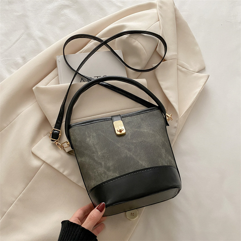 Free Delivery Designer Bag Fashion Hand 2025 Winter New Bucket Shoulder Simple Fashion Crossbody For Women Luxury Bag