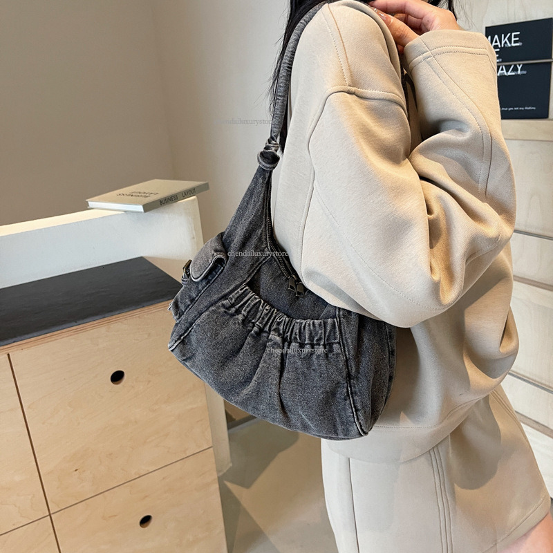 2025 Free Shipping Women's Shoulder Bag Designer Premium Pleated Denim Armpit Crossbody Bag Large Capacity Commuting File Bag Fashionable Casual 