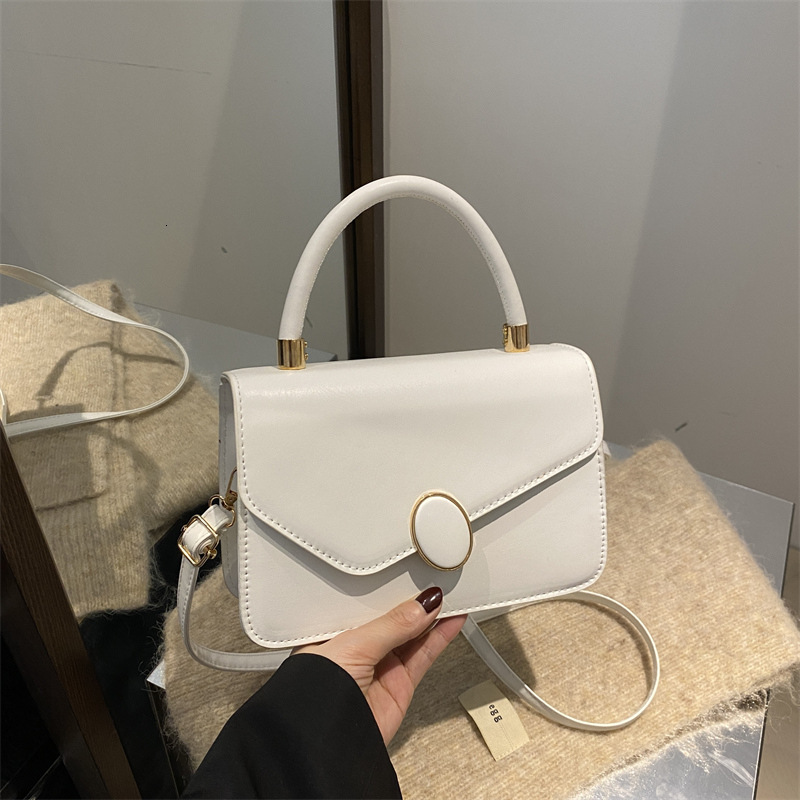 Free Delivery Designer Bag Women's Commuting Hand 2025 Winter New Versatile Ins This Year Popular Korean Version Solid Color Small Square Women&#