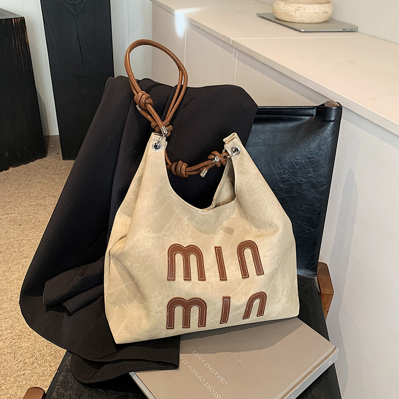 Free Delivery Designer Bag Korean Style Trendy For Women 2025 New Fashionable Casual Hand With Personalized Texture Armpit Luxury Bag
