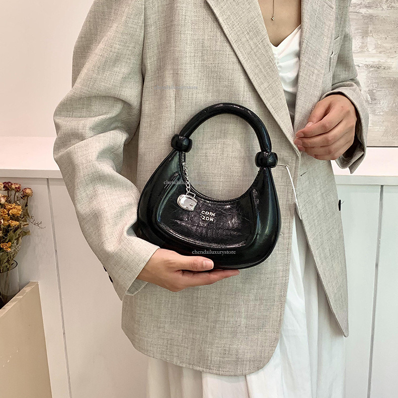 New Fashionable Hand-held Crescent Bag For Women Free Shipping Designer Bag 3D Zipper Versatile Casual Shoulder Crossbody Bag Street Trendy Makeup Bag