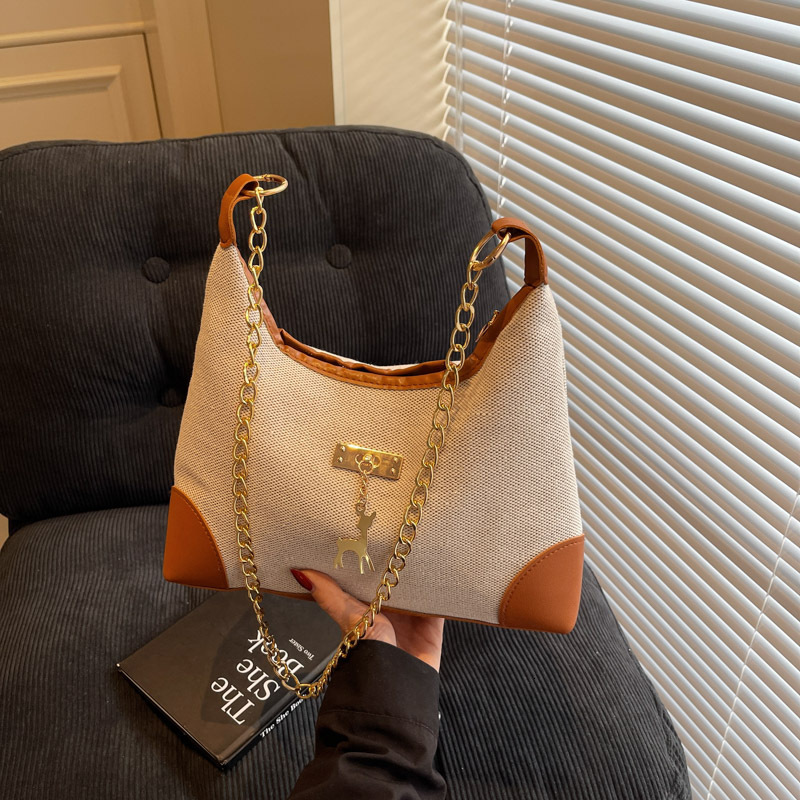 Leisure New Free Delivery Designer Bag Large Luxury Bag Capacity Women's 2025 New Versatile Commuting Class Shoulder Simple Tote Bag Niche