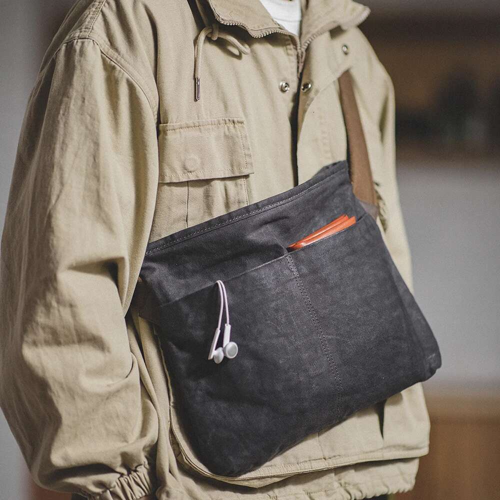 Maden Retro Shoulder Diagonal 16oz Oil Wax Commuter Postman Wear-resistant Old Waterproof Adjustable Canvas Bag for Men's