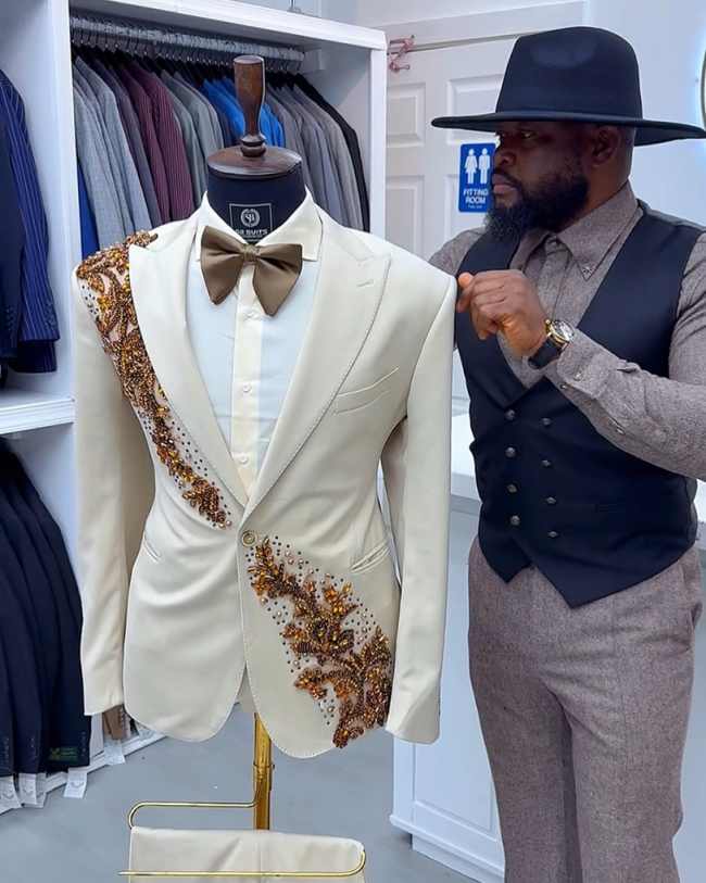 Handsome Crystal Wedding Tuxedos 2 Piece Set Jacket Pants Peaked Lapel Men Suit Designer Appliques Groom Blazers Customized