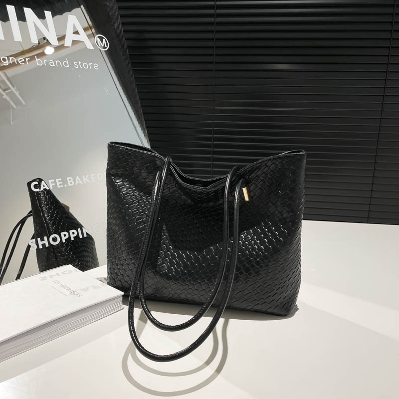 New Free Delivery Designer Bag 2025 New Style Work Commuting Luxury Bag Large Capacity Women's Shoulder Bag Handbag Luxury And Versatile