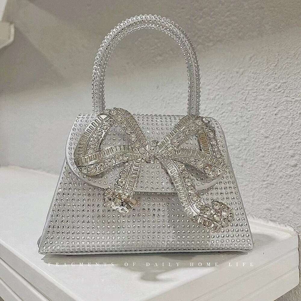 Fashion Rhinestone Bow Handbags Women New Elegant Boutique Glittering Sequin Crossbody Bags Ladies Sier Purse High Quality