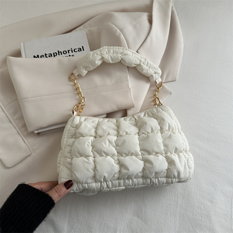 Free Delivery Designer Bag 2025 New Pleated Cloud Korean Version Niche Fashion Shoulder Trendy Bubble Underarm Down Cotton Jacket Luxury Bag