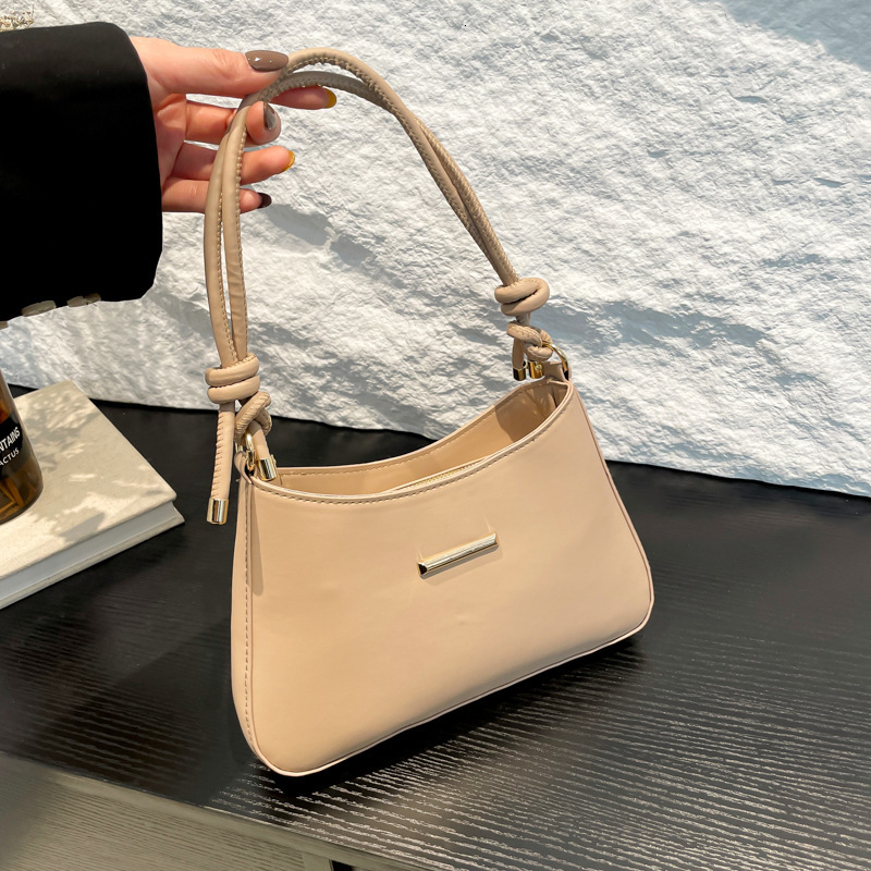 Free Delivery Designer Bag This Year's Popular Women's 2025 New Versatile Small Square Fashion Candy Color Single Shoulder Armpit Commuting 