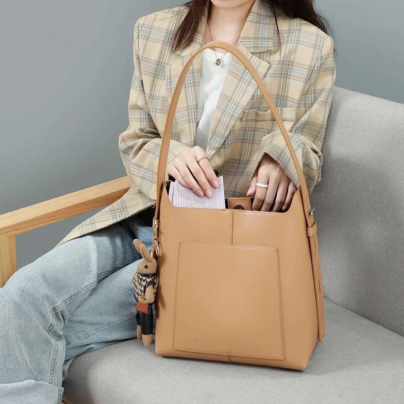 Simple Adjustable Cowhide Leather Women's Handbag High Quality Daily Bucket Bag Large Capacity Shoulder Bags