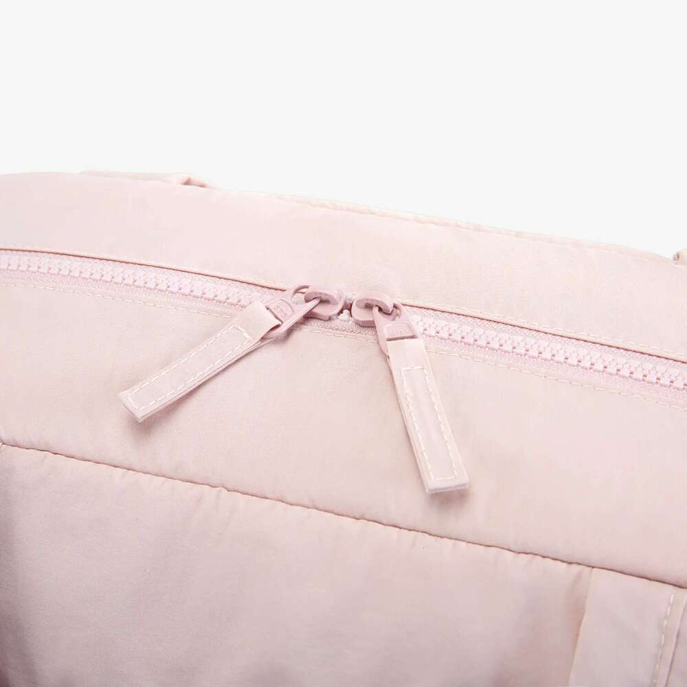 BAGSMART Travel Duffel Gym Bag for Women with Wet Pocket Carry on Weekender Shoulder Boston bag Waterproof Beach bags