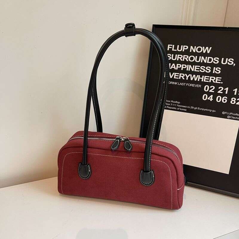Advanced large capacity French new armpit autumn/winter 2025 commuting single shoulder hand-held fashionable pillow bag