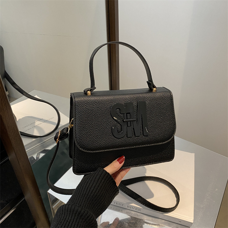 Free Delivery Designer Bag 2025 New Solid Color Simple And Atmospheric Small Square Large Capacity Casual Hand Korean Version Commuting Crossbody Luxu