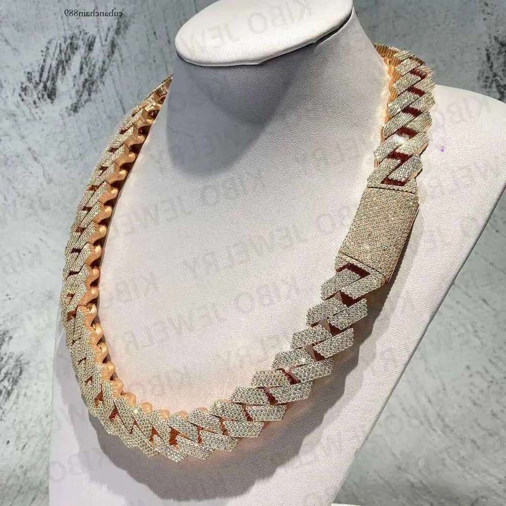 Custom Hop Mossanite Necklace Jewelry VVS Hip hop Sterg Sier Def 20Mm Dia Moissanite 14K Rose Plated Pendant Cuban k Chain