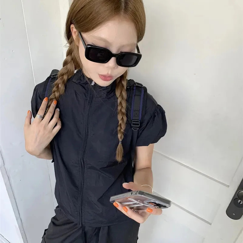 American Vintage Sports Jackets Women Mountaineer Short Sleeve Sun-proof Coat Female Summer Thin Zipper Quick Drying Jacket 250515