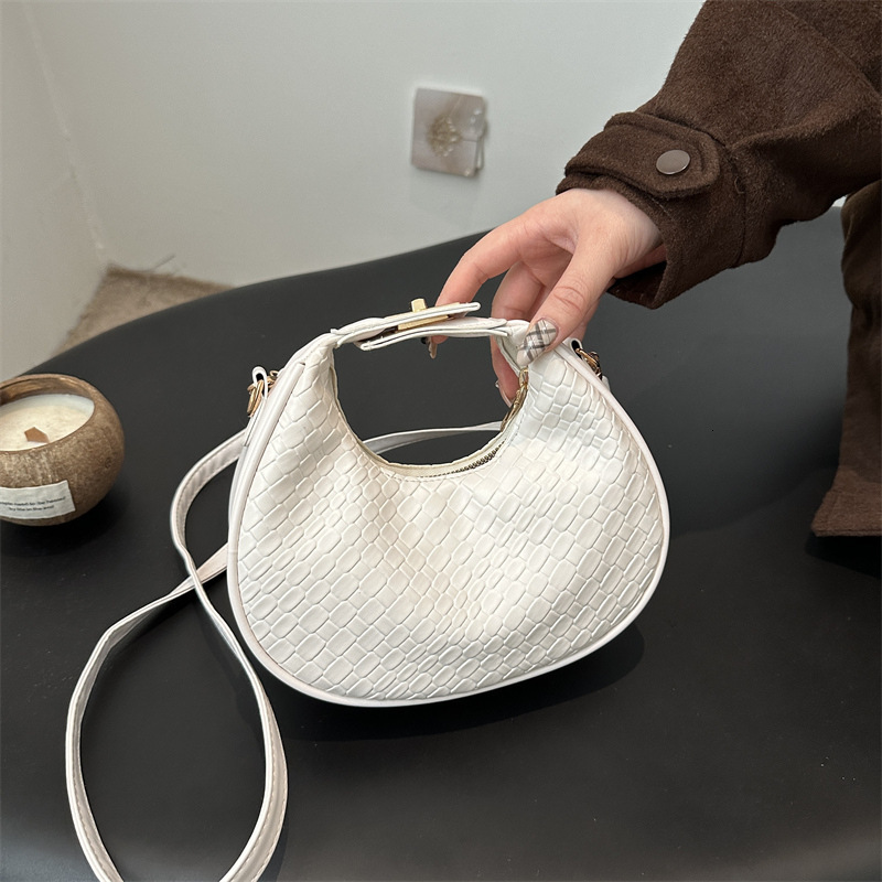Free Delivery Designer Bag 2025 Winter Fashionable Handheld Single Shoulder Crossbody For Women Simple And Casual Trendy Western Moon Bag Luxury Bag