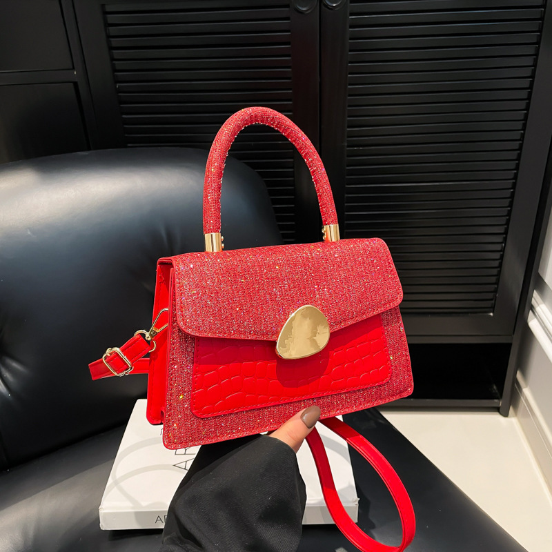 This Year's Personalized Trend Fashion Women's 2025 Fresh New Free Delivery Designer Bag Contrasting Color Crocodile Pattern Luxury Bag Sing