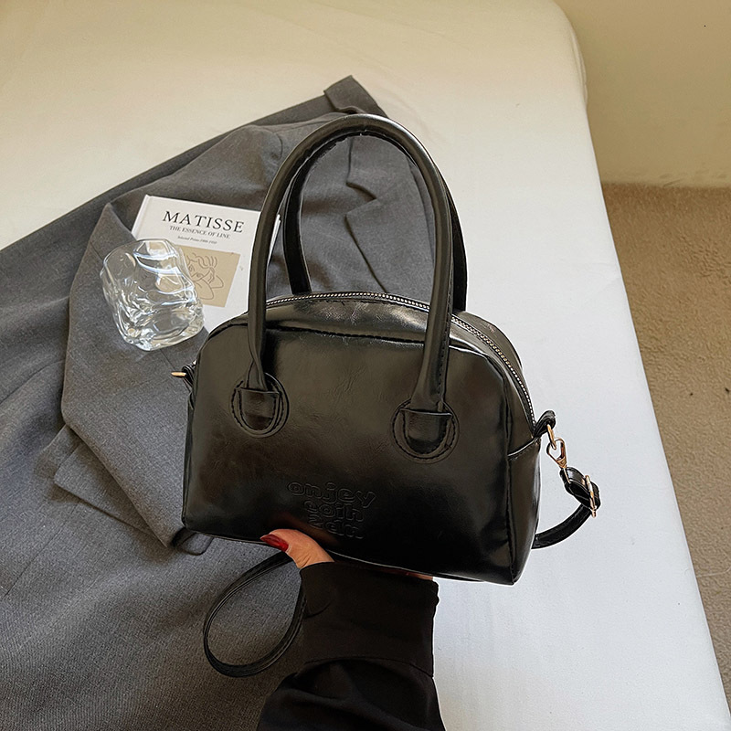 Free Delivery Designer Bag End Small Hand For Women 2025 New Autumn And Winter Versatile Crossbody Super Popular Hand Held Boston Luxury Bag