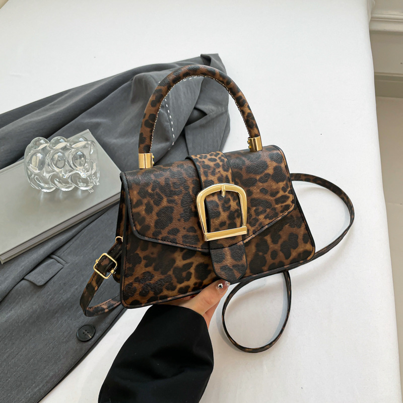 Free Delivery Designer Bag Leopard Print 2025 New Trend Fashionable Small Square Versatile Niche Design Crossbody For Winter Women Luxury Bag