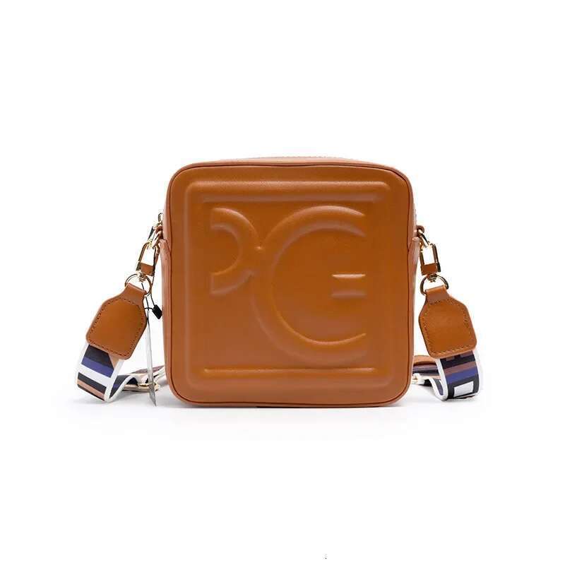 Delicate Women's Shoulder Light Leisure Handbag Niche Brand Design 2024 New High Quality Fashion Crossbody Bag