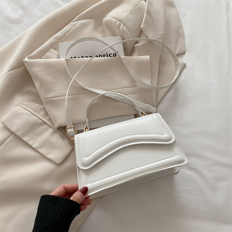 Spring 2025 New New Free Delivery Designer Bag Fashionable Luxury Bag Simple And Niche Design Small Square Casual Handbag Popular Westernstyle Diagona