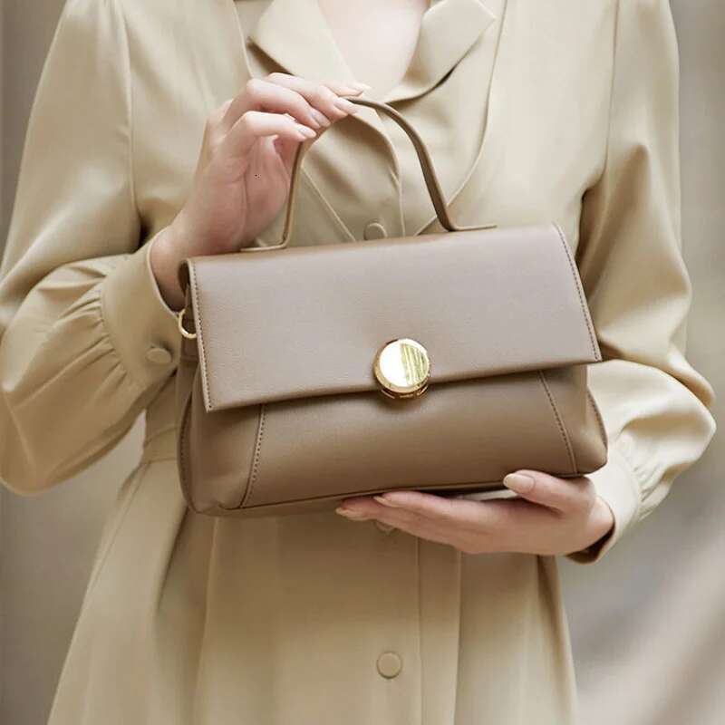 Genuine Leather Women's Cowhide Fashionable Version High-End Feeling Shoulder Bag Handbag